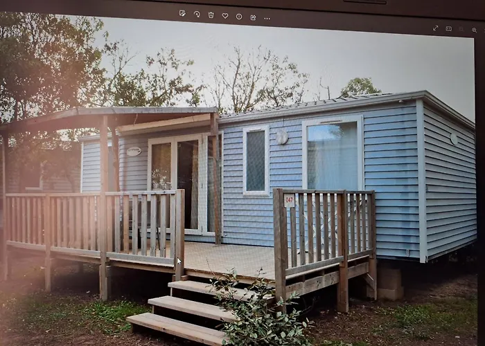 Mobile Home 047